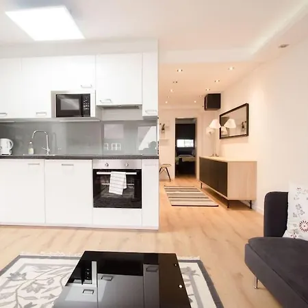 شقة Modern 3 Bedroom In The Centre Near Oktoberfest *