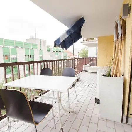 Modern 3 Bedroom In The Centre Near Oktoberfest شقة *